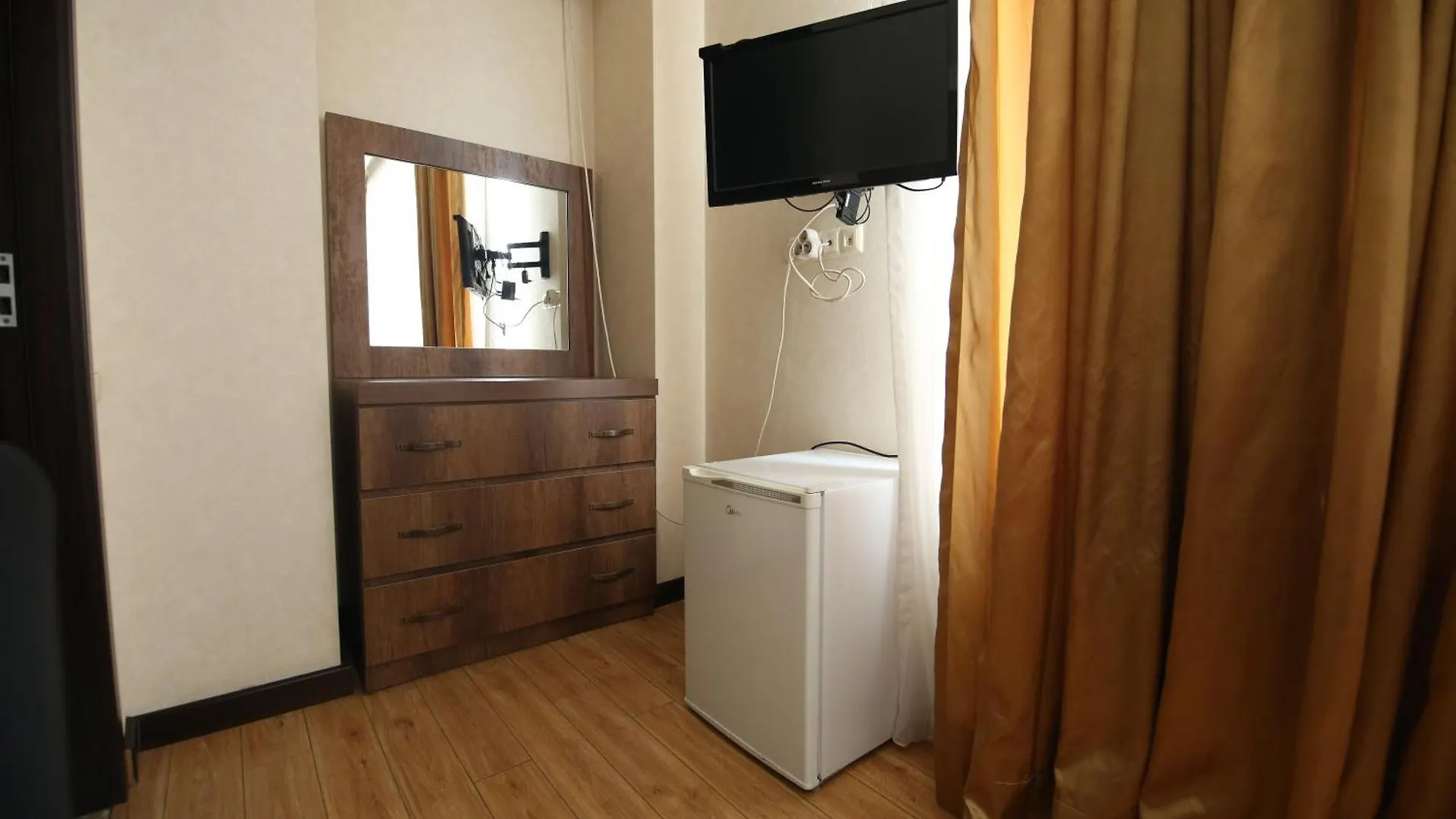 Dream Sky Hotel Tiflis 3*,  Georgia